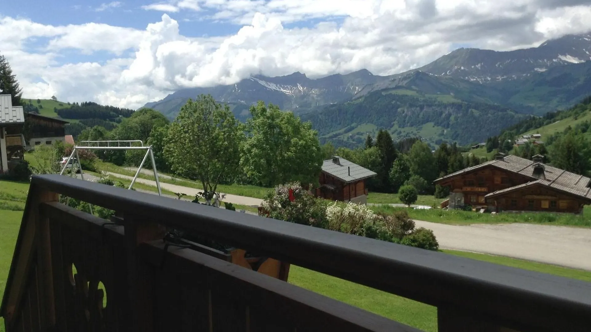 Cosy Chalet With Garden Notre-Dame-de-Bellecombe France